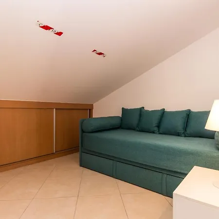 Golden Mare By Algarvemanta Manta Rota